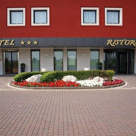 Hotel Ristorante Giada Grumolo delle Abbadesse Ngoại thất bức ảnh